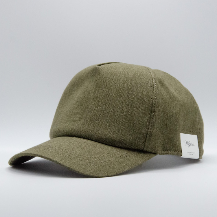 Olivgrön Wigéns Baseball Contemporary Cap snett framifrån