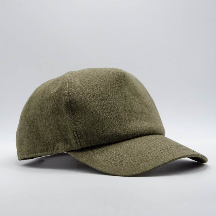 Olivgrön baseballkeps från Wigéns sedd framifrån