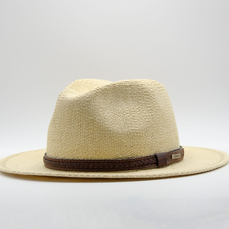 Naturfärgad Wigéns Classic Hat snett framifrån